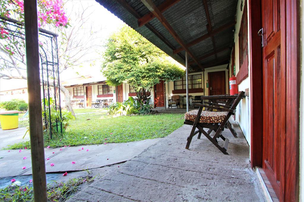 Zigzag Town Lodge Livingstone Exteriér fotografie