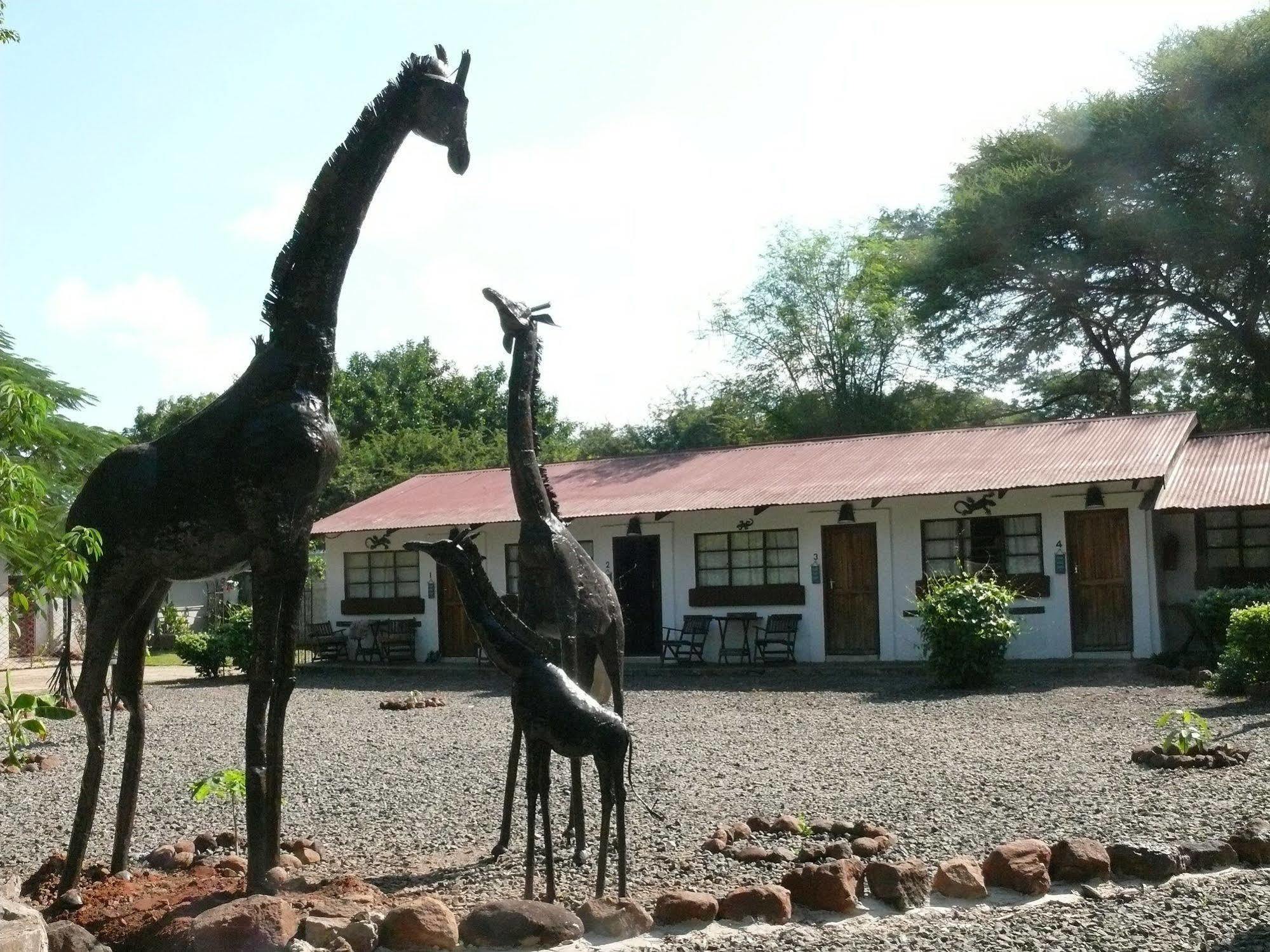 Zigzag Town Lodge Livingstone Exteriér fotografie